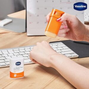 ضد آفتاب استیکی SPF 50 وازلین