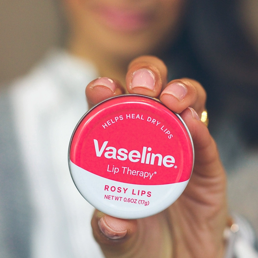 بالم لب گل رز وازلین