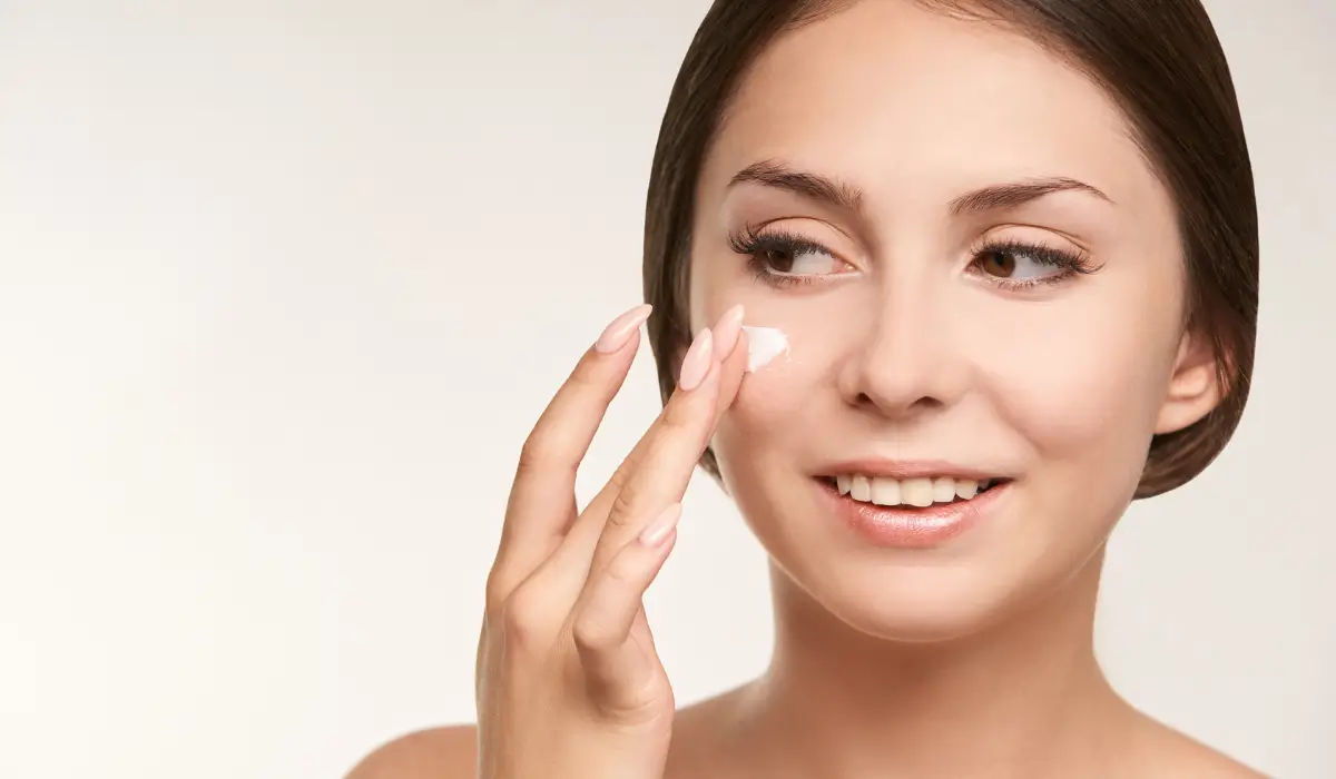 ضد آفتاب کرم پودری؛ ترکیب محافظت و زیبایی در یک محصول