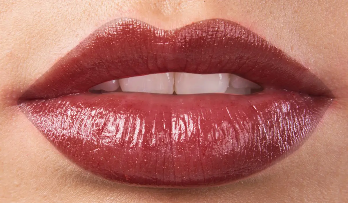 رژ لب گیاهی | Herbal Lipstick