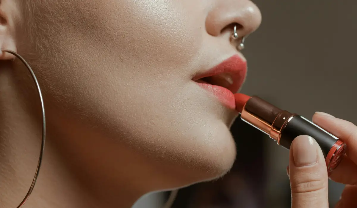 رژ لب ضد آب | Waterproof Lipstick